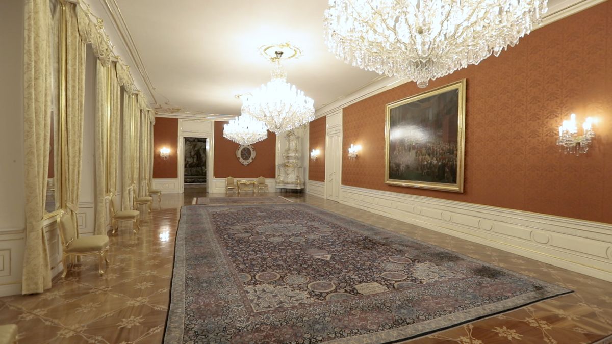 Prezident ukázal svou oblíbenou zašívku. Unikátní pohled do zákulisí Pražského hradu